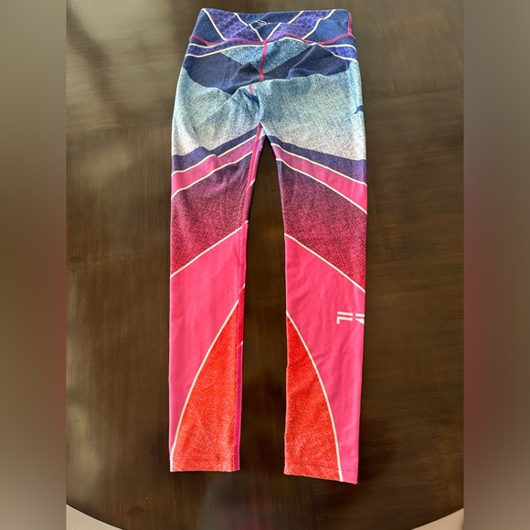 Fiber Colombian Workout Leggings for a Colombian/Brazilian Lift-One Size - Picture 2 of 5